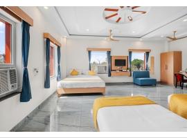 Ayodhya에 위치한 호텔 RS Resort