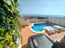 BEACH HOUSE. CASA CON PISCINA PRIVADA