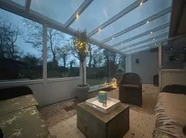 Strandnahes Nr 156 Ferienhaus mit traumhaften Wintergarten und uneinsehbaren, grossen Garten, Eckgrundstück