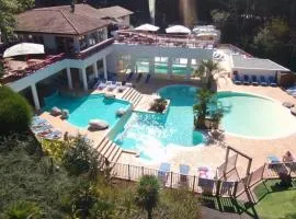 ZEcamping 4 animaux acceptés hammam sauna piscine et soirées animées