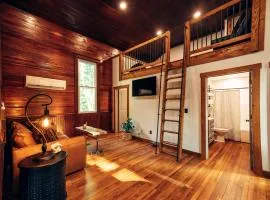 Entire Corton Lodge Riverfront Wedding & Group Retreat