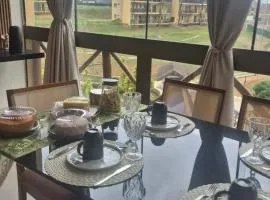 Refúgio na Serra vista para vale e lazer completo para até 6 pessoas