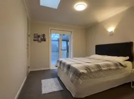 Comfy Private Room on the Cameron