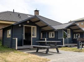 Camping de Molenhof - Kampeerhut, Hotel in Reutum