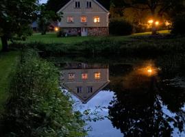 Östra Nyrups Lantliv, хотел в Хьор