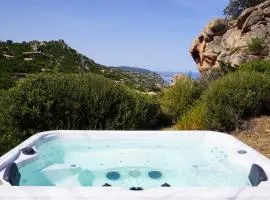 Roccette AquAZZURRE three-family villa with jacuzzi