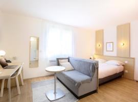 Sweetly Isatis Mérignac Hôtel de ville、メリニャックのホテル