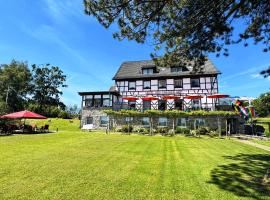 Boutique Hotel Restaurant Hollerather Hof, hotel in Hellenthal