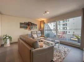 Bright seaview apartment with terrace in Ostend