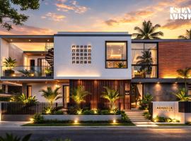 StayVista at Arabella with Pool & Lawn, hotel i Colva