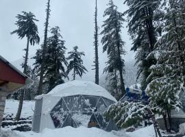 Sailya Camping and Trekking, hotel di Saturang
