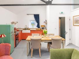 Funzi- Private Norfolk Retreat dog friendly garden, khách sạn ở Cley next the Sea