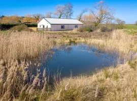 Otto- Private Norfolk Retreat dog friendly