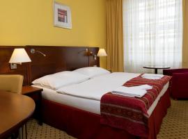 Hotel ZRUČ, מלון בזרוץ' נאד סאזבו
