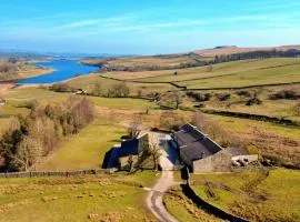 Finest Retreats - Blackton Farmhouse