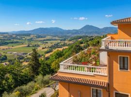 Fortebraccio، فندق في مونتوني