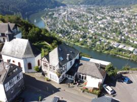 Moselsteig Lodge, hotel en Starkenburg