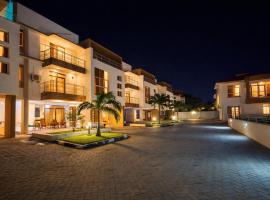 Ary Homestay Nyali- Behind City Mall، فندق في نيالي