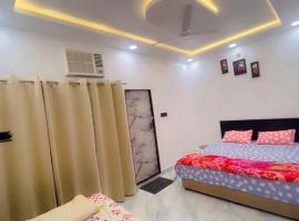 THE SOALTEE Near Lucknow Airport, hotel a Lucknow