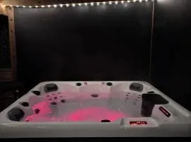 Sun Set House With Hot Tub