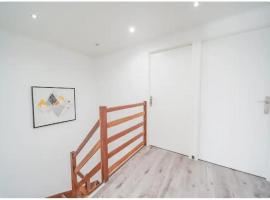 Chez moi, хотел в Mont-Saint-Martin