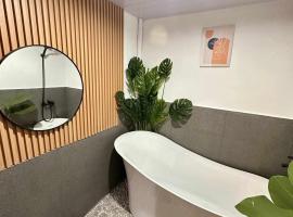 다바오에 위치한 호텔 Maria Staycation House