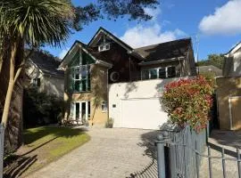 Luxury Villa with Beach Hut and Hot Tub