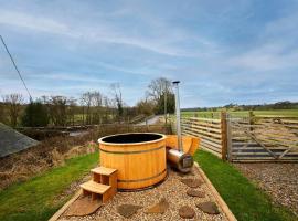 Host & Stay - Kingbridge Forge, khách sạn ở Lanercost