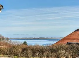 3 Bedroom Beautiful Home In Hurup Thy