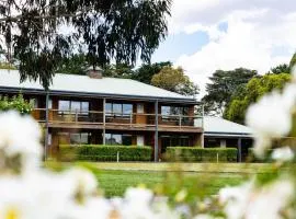 Cobaw Suites at Lancefiled