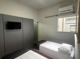 B Hotel Economy 888 - Proximo a estação de trem