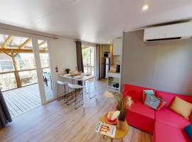 Camping Etang de la Bonde, hotel u gradu Sannes