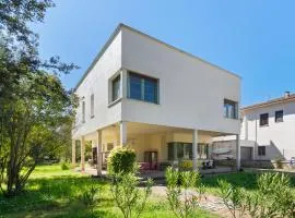 Begues, diseño, luz y jardín