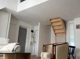 Beautiful 2-Bedroom Duplex in Downtown Auray