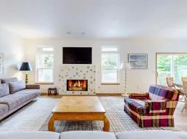 Cozy Family Beach House in Gearhart Oregon - Your Perfect Coastal Retreat