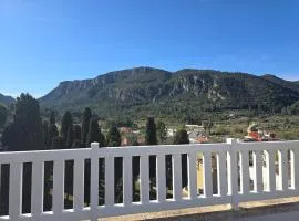 Penthouse avec vue montagne proche de la mer a 15km