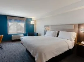 Holiday Inn Express & Suites Logan by IHG
