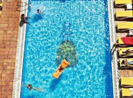 BLUESEA Copacabana, hotell i Lloret de Mar