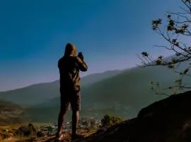 Sathyans camp valley