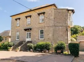 3 Bed in Ventnor oc-89972