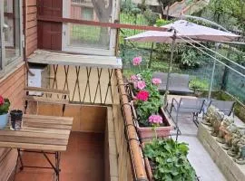 Garden house just minutes from the city center