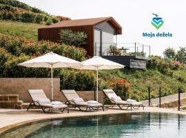 Wine Paradise - Glamping resort, viešbutis mieste Marezige