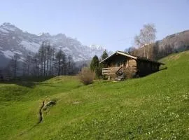 Apartment 'Lo Chalet' der Balkon über dem Matterhorntal by Interhome