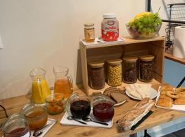 Hôtel Des Docks, hotel em Digoin