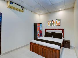 Hotel O Blue Garden, hotel di Khurja