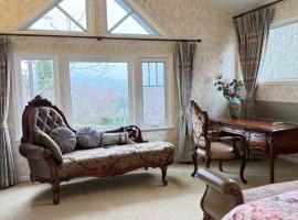 Cozy Dunbar 5 Beds Home with Views、バンクーバーのホテル