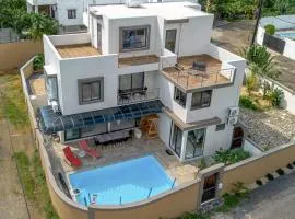 Balaclava Star Villa