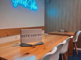 Hostel Albergue Baionamar: Baiona'da bir otel