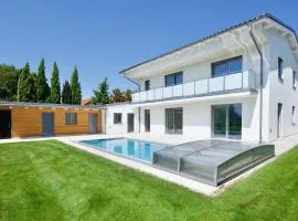 Villa 60, luxuriöse Villa mit 4 Schlafzimmer, Pool, Sauna und großem Garten