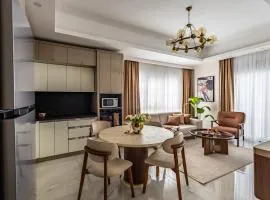 Sea & Mountain View Huge Terrace Green Ocean